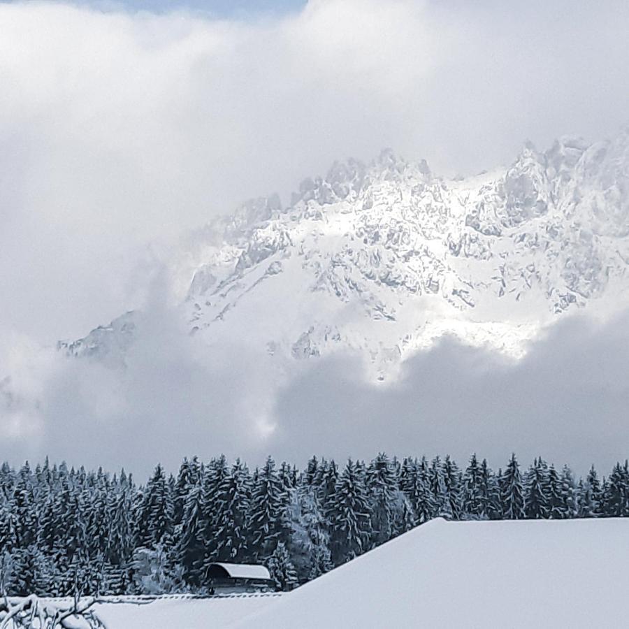 Privatzimmervermietung Foidlbauer Bed & Breakfast Oberndorf in Tirol Bagian luar foto